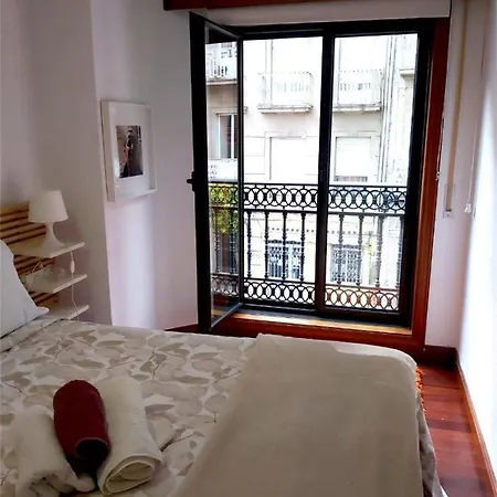 Vivienda Proxima A La Puerta Del Sol Βίγκο